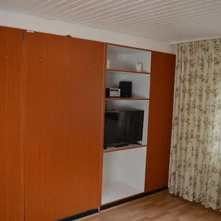 With 2 Bedrooms Сasa de vacaciones *